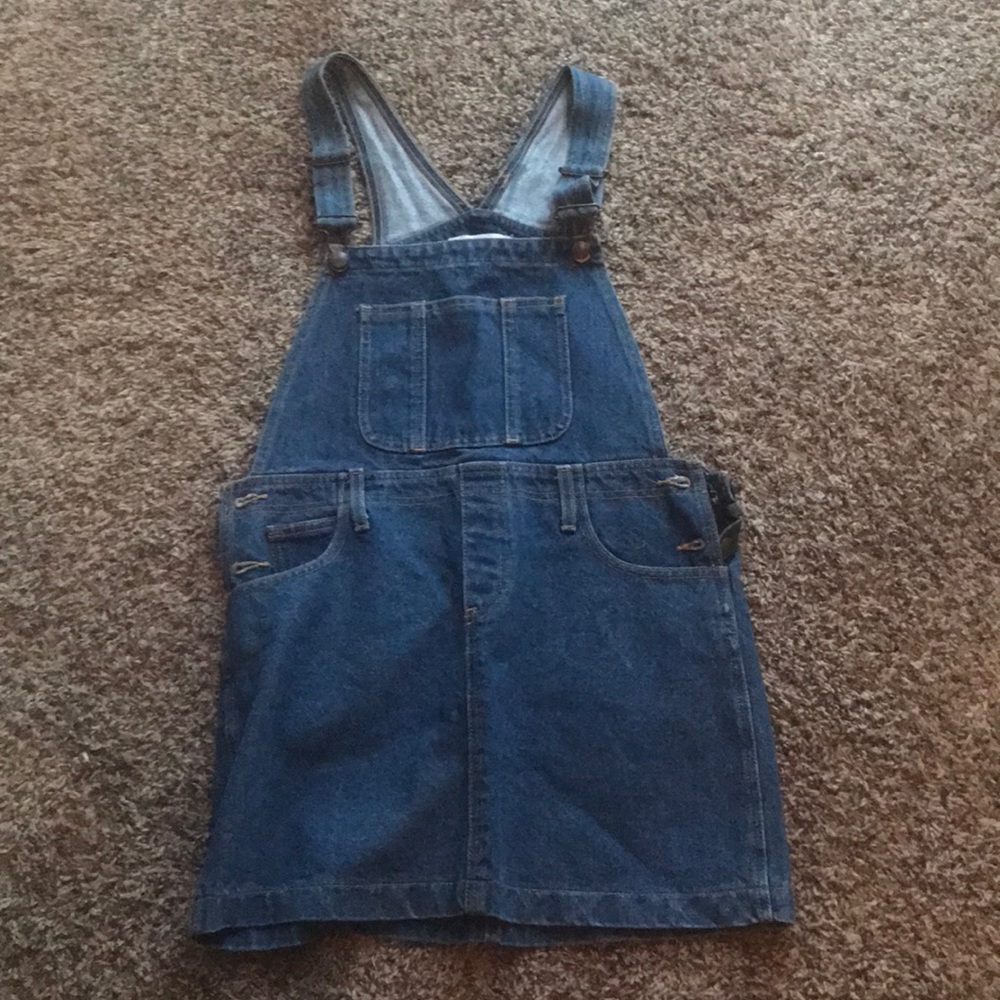 Overall dress